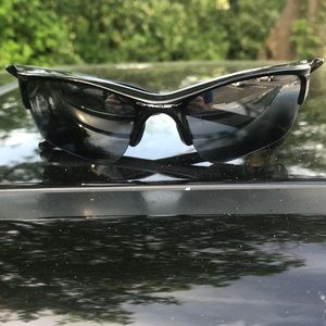 Oakley Accessories - Women’s Oakley sunglasses Oakley Accessories - Women’s Oakley sunglasses